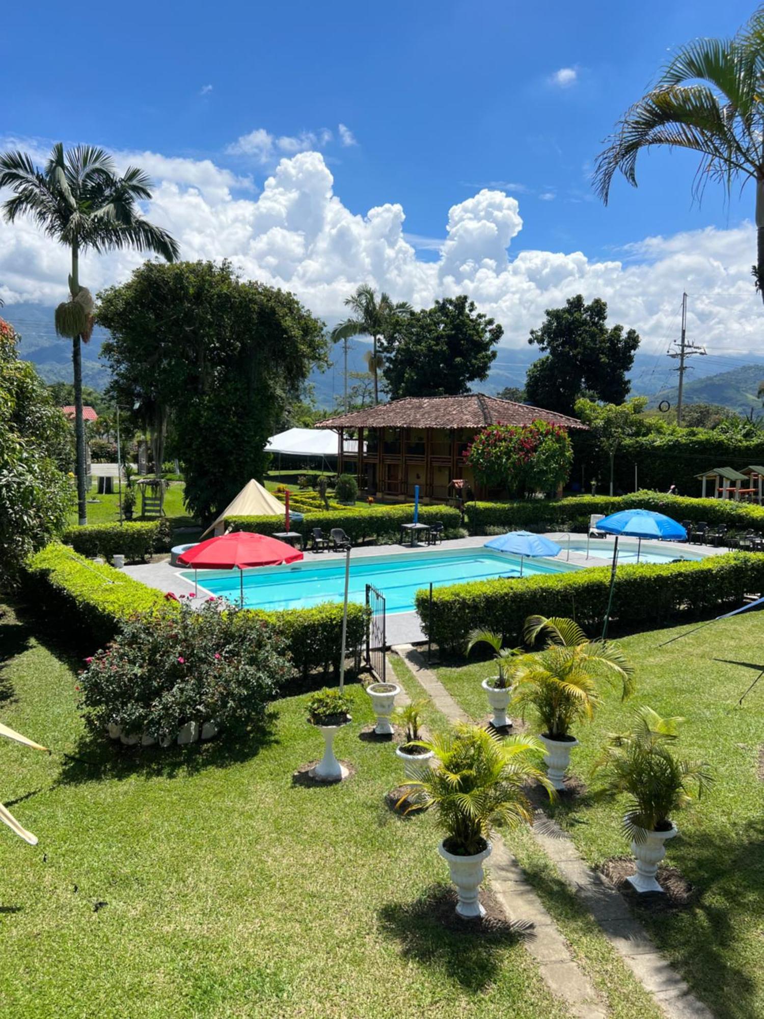 Villa Alejandra Del Quindio Calarcá Exterior foto